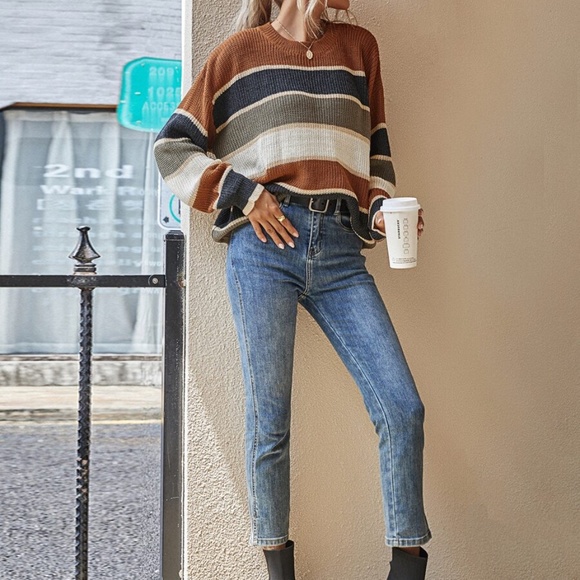 Cozy Color Block Stripes Oversized Sweater - Picture 2 of 4